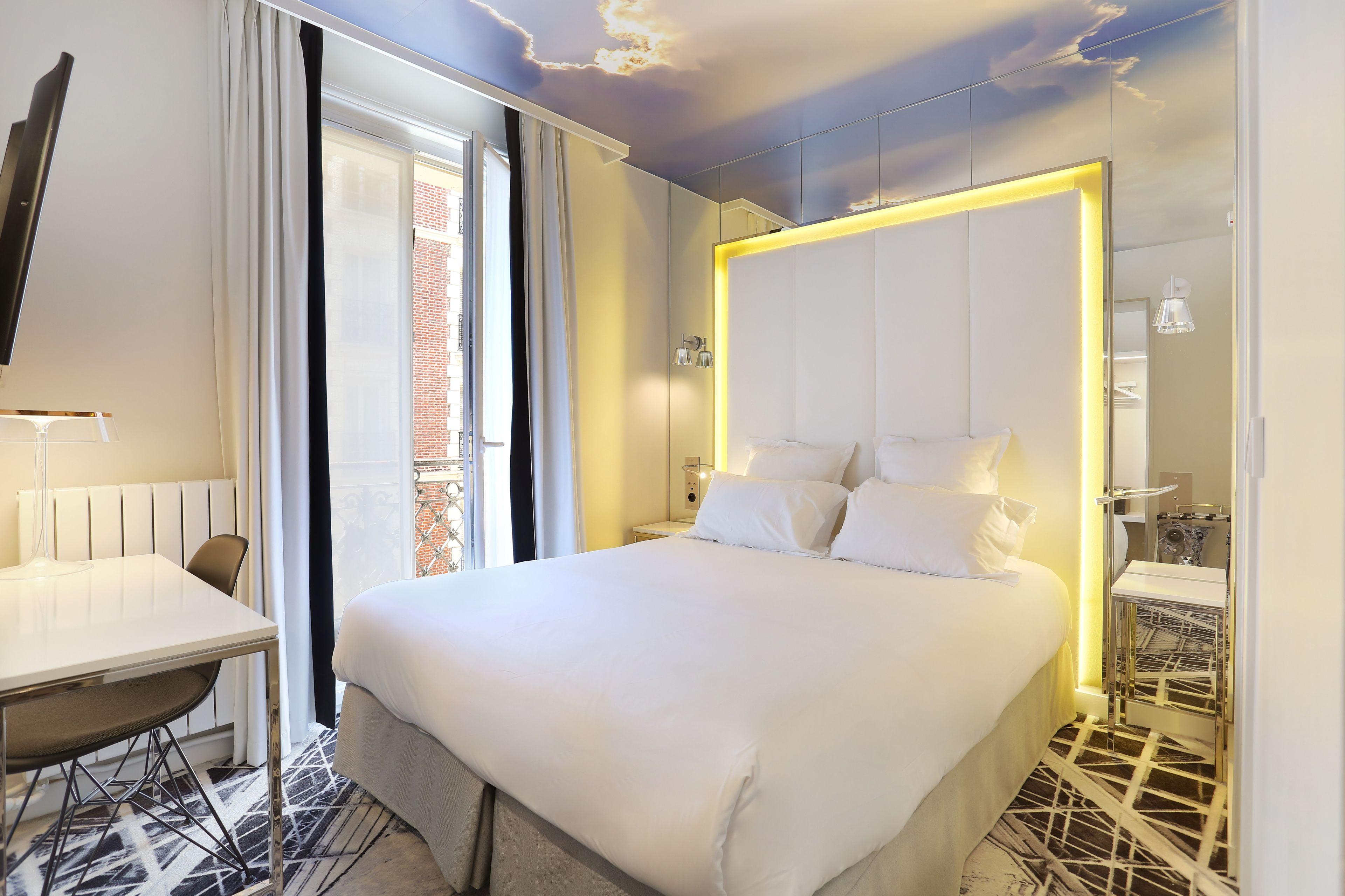 Nouvel Eiffel Hotel Paris