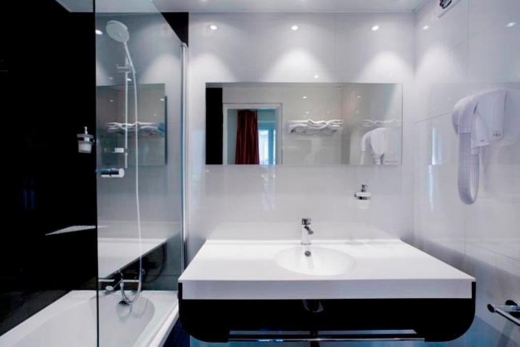 Nouvel Eiffel 3* Paris