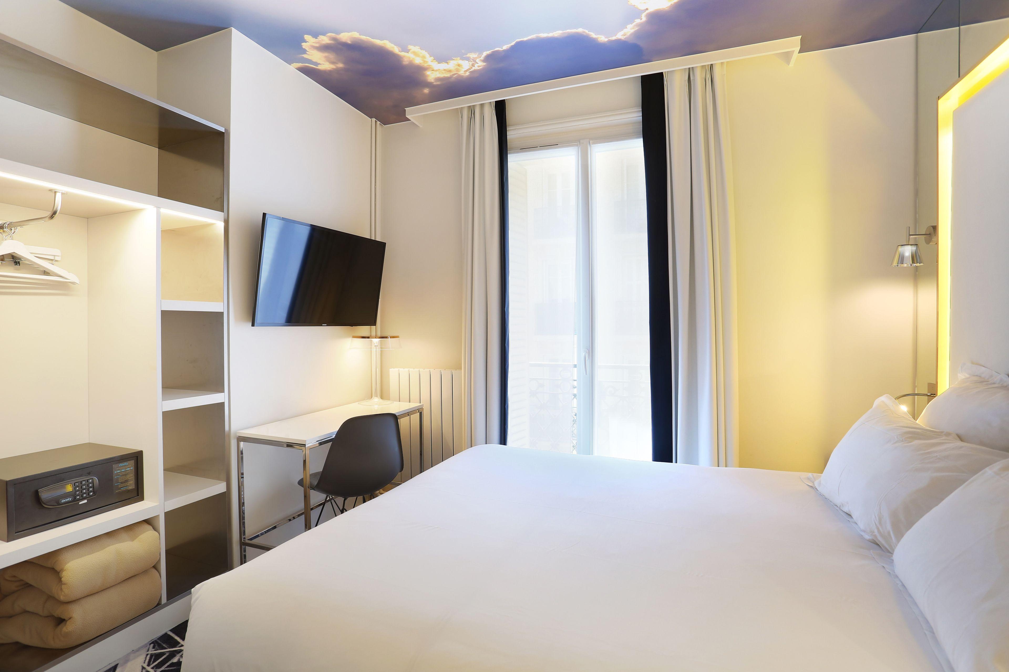 Nouvel Eiffel Hotel Paris