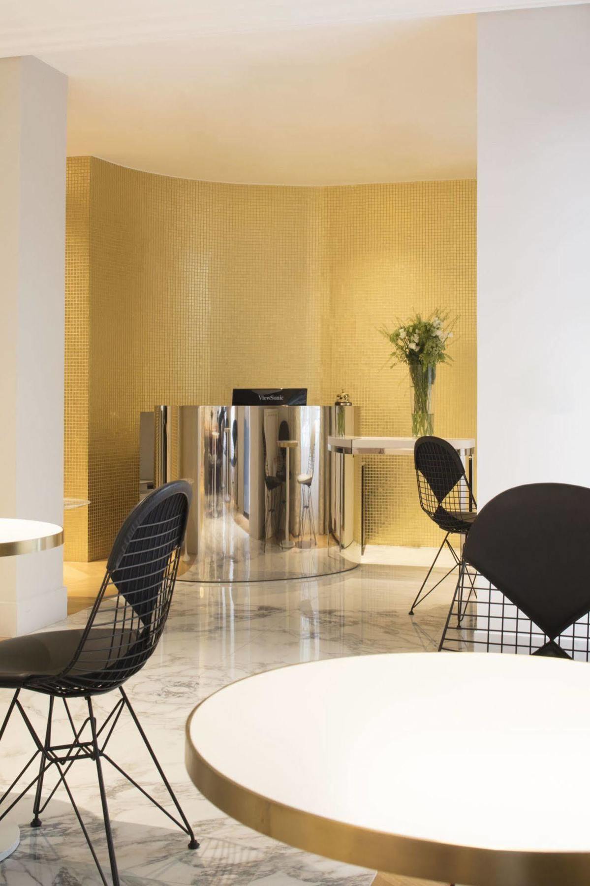 Hotel Nouvel Eiffel Parigi